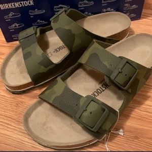 Birkenstock Arizona Size 8 (41) mens